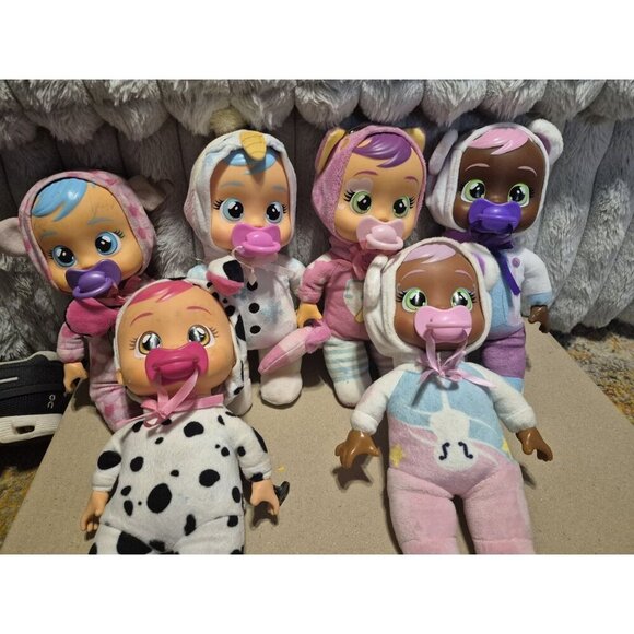 Lot Of 6 Cry Babies Tiny Cuddles dolls With Pacis Christmas Valentines Easter - Picture 1 of 7